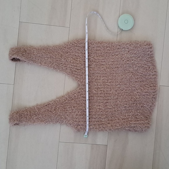 Urban Outfitters pink knit tank in size medium - Picture 5 of 7